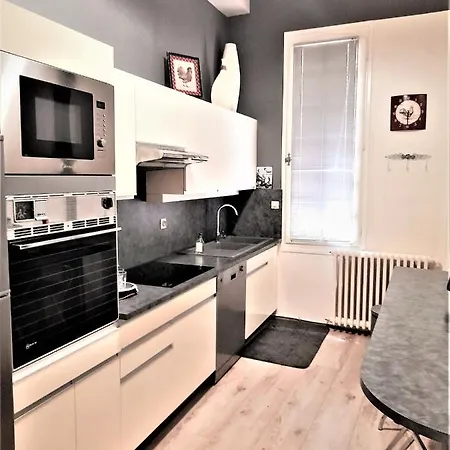 아파트 Pied A Terre De Charme - 80 M2 - Hyper Centre - Parking *