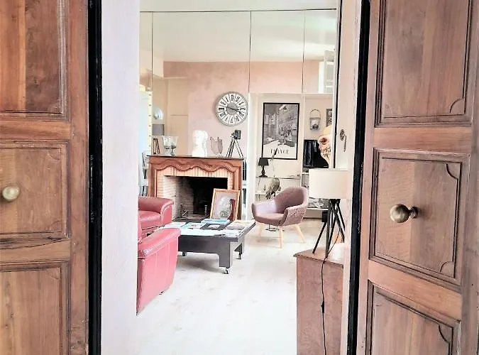 Appartement Pied A Terre De Charme - 80 M2 - Hyper Centre - Parking *