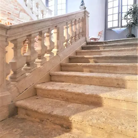 Pied A Terre De Charme - 80 M2 - Hyper Centre - Parking Albi