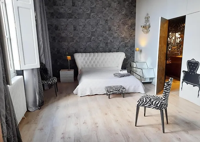 Pied A Terre De Charme - 80 M2 - Hyper Centre - Parking Апартаменты Альби